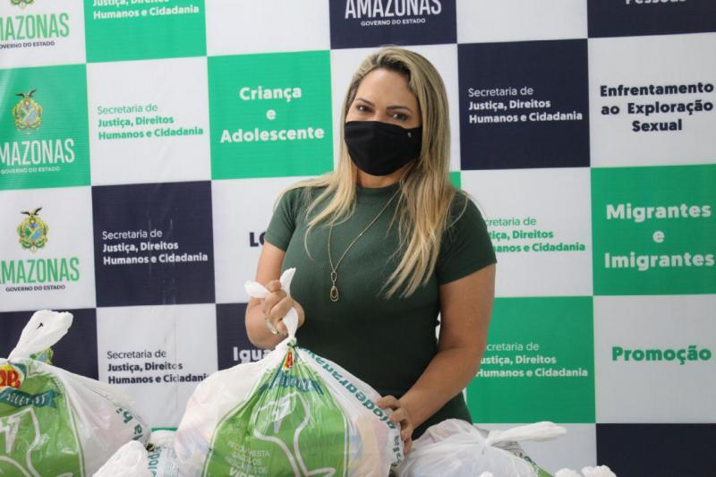 Instituições doam cestas básicas e EPIs para ajudar públicos vulneráveis atendidos pela Sejusc