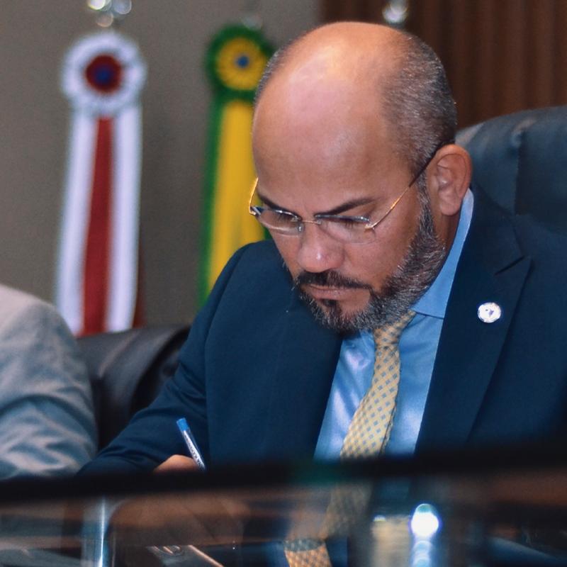 Cabo Maciel destina 200 mil de emenda parlamentar para aquisição de cesta básica