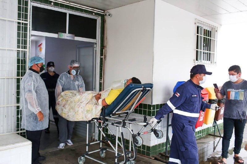 Governo do Amazonas transfere mais 16 pacientes com Covid-19 para Maceió