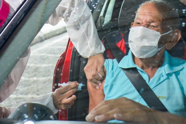 Amazonas já aplicou 40.525 doses de vacina contra Covid-19 até  sábado (30/01) 