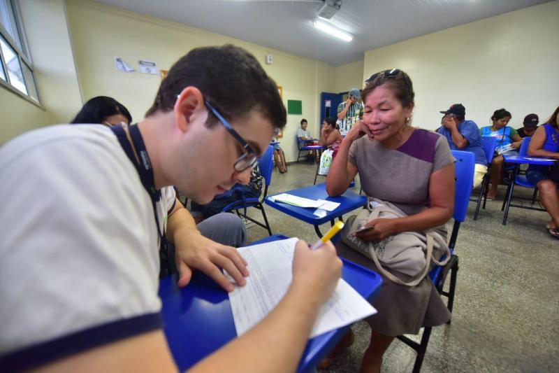 Governo do Amazonas paga duas parcelas da Bolsa Moradia aos moradores do Monte Horebe referente aos meses de janeiro e fevereiro