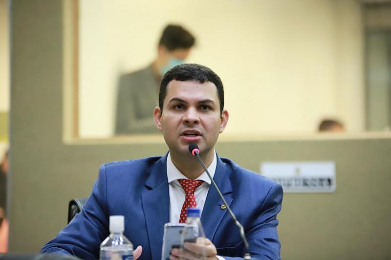 ”Diálogo foi fundamental para aprovação de R$160 milhões do FTI à saúde do interior”, avalia Saullo Vianna