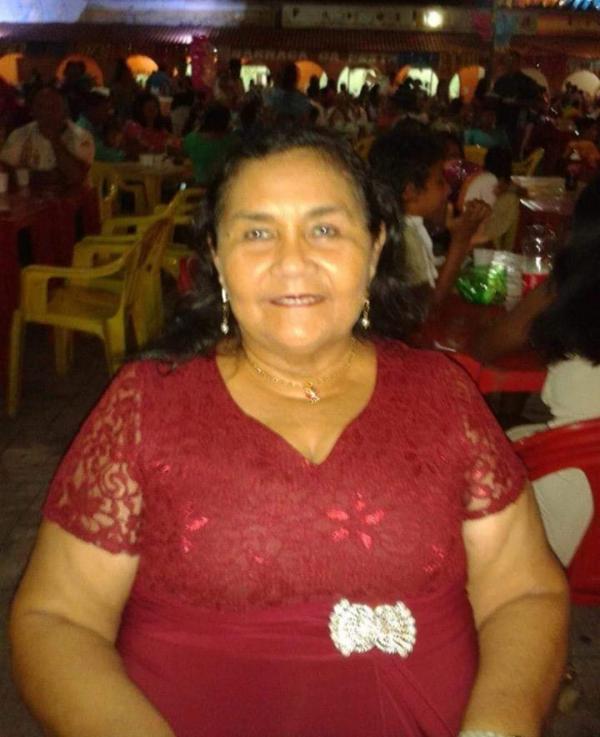 O céu ganhou a professora Valda Barros , siga a Luz mestra O céu ganhou a professora Valda Barros , siga a Luz mestra