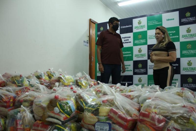 Sejusc doa 150 cestas básicas para a Secretaria de Estado de Cultura e Economia Criativa Sejusc doa 150 cestas básicas para a Secretaria de Estado de Cultura e Economia Criativa