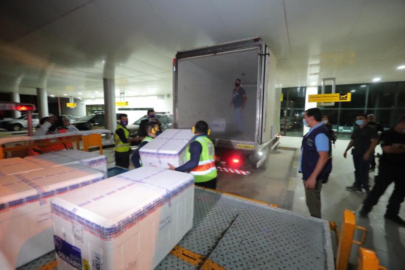 Wilson Lima recebe mais 62,8 mil doses de vacina contra a Covid-19