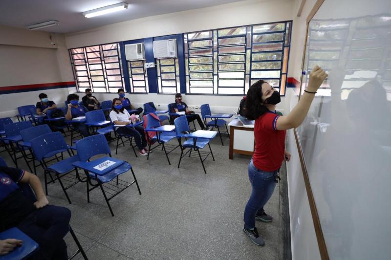 Oito de março: mulheres correspondem a 61,7% do quadro de servidores da Secretaria de Educação