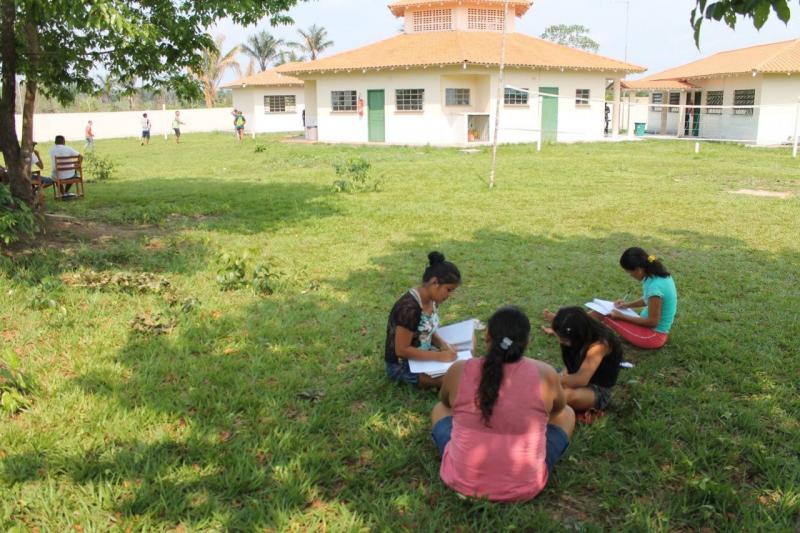 Visando início das aulas, Secretaria de Educação promove encontro formativo à equipe escolar indígena da rede
