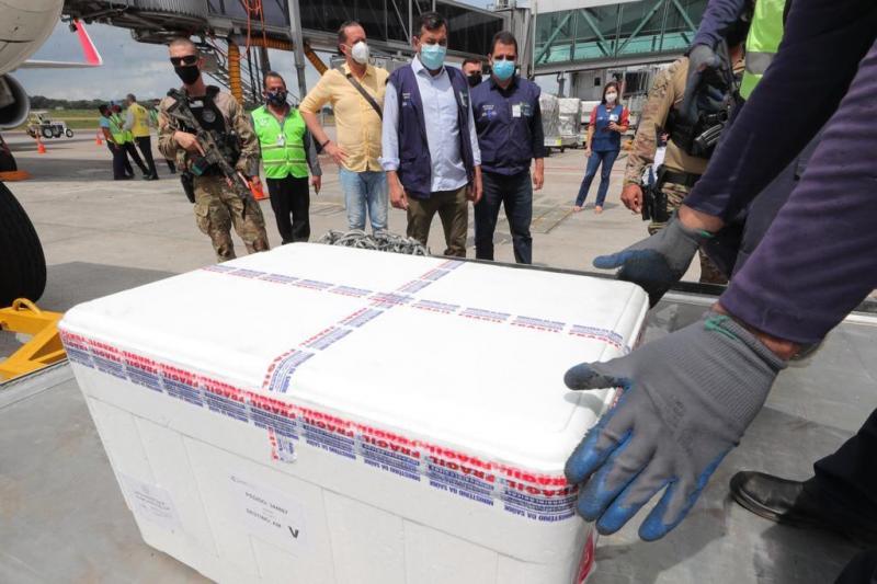 Governo do Amazonas recebe 10 mil doses da Coronavac para uso na Pesquisa CovacManaus