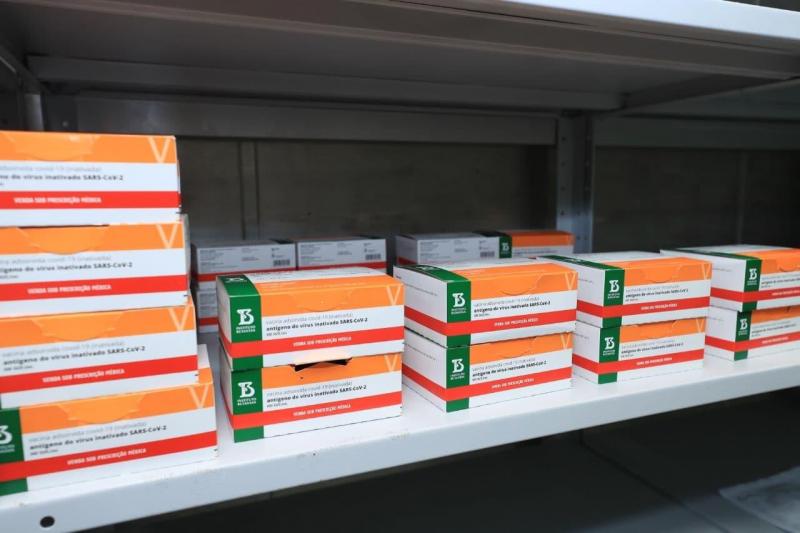 Amazonas recebeu 98.500 doses de vacina contra Coronavirus Amazonas recebeu 98.500 doses de vacina contra Coronavirus