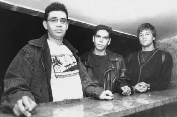 Legião Urbana, STJ decidirá futuro do nome em briga entre músicos e herdeiro de Renato Russo Legião Urbana, STJ decidirá futuro do nome em briga entre músicos e herdeiro de Renato Russo