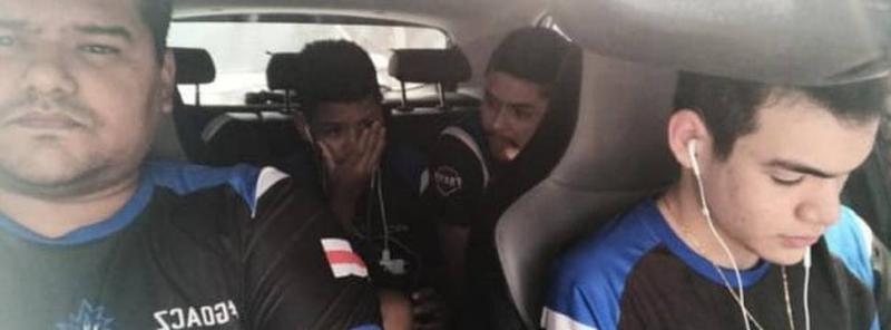 FF: Sem energia, equipe tenta vaga na LBFF jogando com 4G dentro de carro FF: Sem energia, equipe tenta vaga na LBFF jogando com 4G dentro de carro