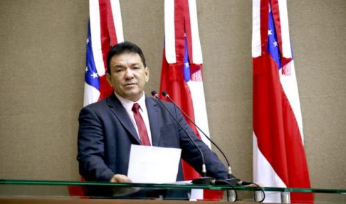 Tony Medeiros pede vacinação de famílias que perderam muitos membros