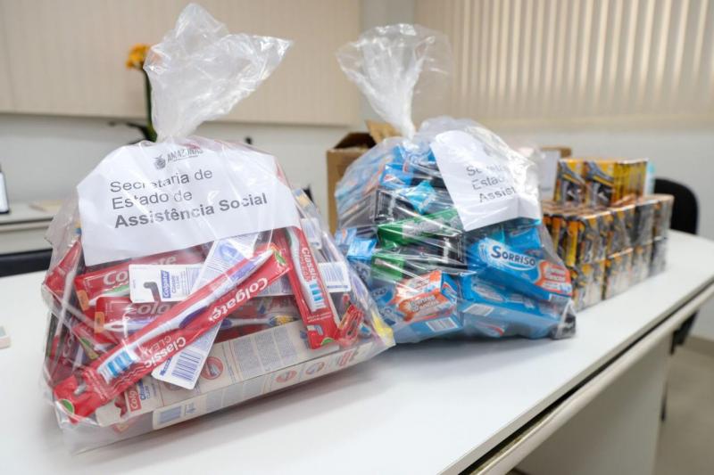 Seas doa 100 kits de higiene para abrigo emergencial da Sejusc Seas doa 100 kits de higiene para abrigo emergencial da Sejusc