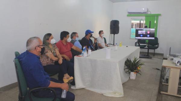 Mantido por mais 15 dias toque de recolher entre 20h até 5h em Parintins Mantido por mais 15 dias toque de recolher entre 20h até 5h em Parintins