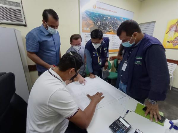 Parintins recebe tomógrafo e equipe da SES avalia áreas para instalação de equipamento e salas das UTIs