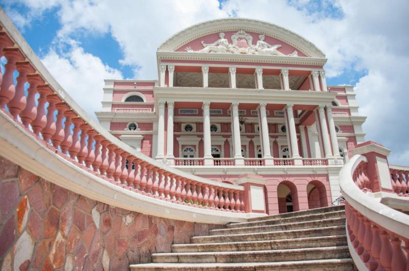 Secretaria de Cultura e Economia Criativa lança edital para criação da identidade visual de 125 anos do Teatro Amazonas 