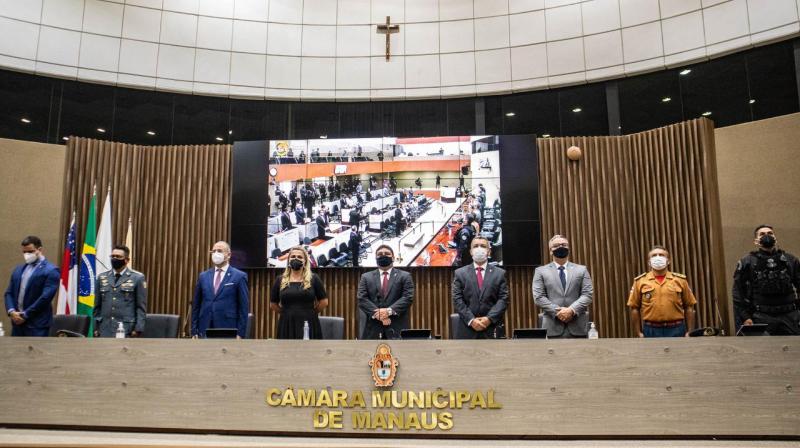 Servidores da PC-AM são homenageados pela passagem do Dia do Policial Civil durante sessão especial na CMM