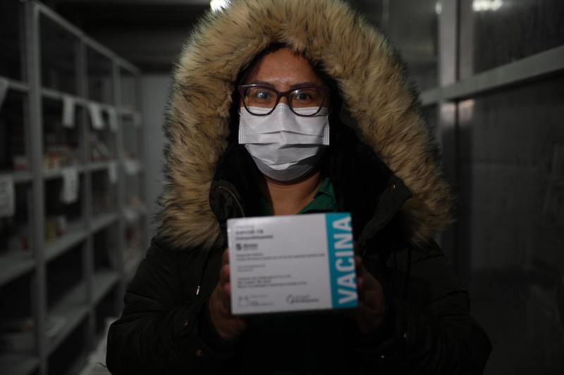 Governo do Amazonas recebe 64.700 novas doses de vacinas contra a Covid-19