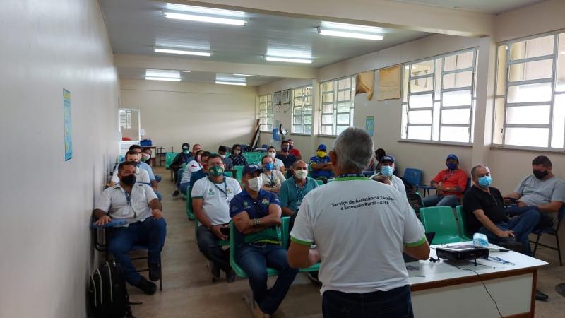Governo do Amazonas realiza encontro técnico para fortalecer as ações no meio rural Governo do Amazonas realiza encontro técnico para fortalecer as ações no meio rural
