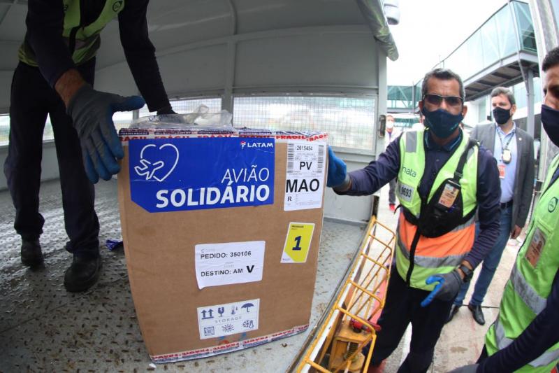 Amazonas recebe nova remessa com 89.250 vacinas AstraZeneca e 5.850 do tipo Pfizer Amazonas recebe nova remessa com 89.250 vacinas AstraZeneca e 5.850 do tipo Pfizer