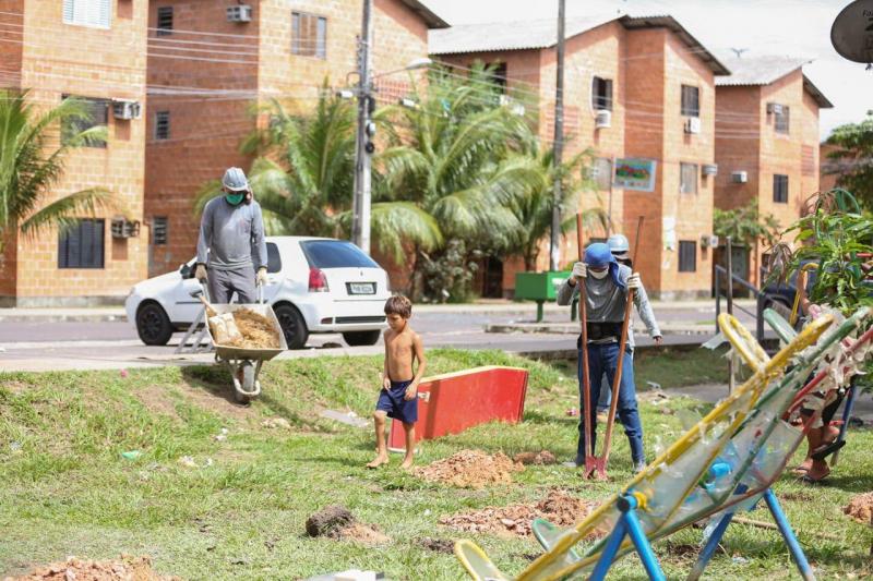 Reforma dos Residenciais do Prosamim beneficia 12 mil pessoas