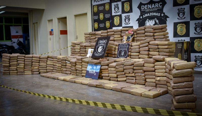 PC deflagra operação e prende dois colombianos com 600 quilos de maconha