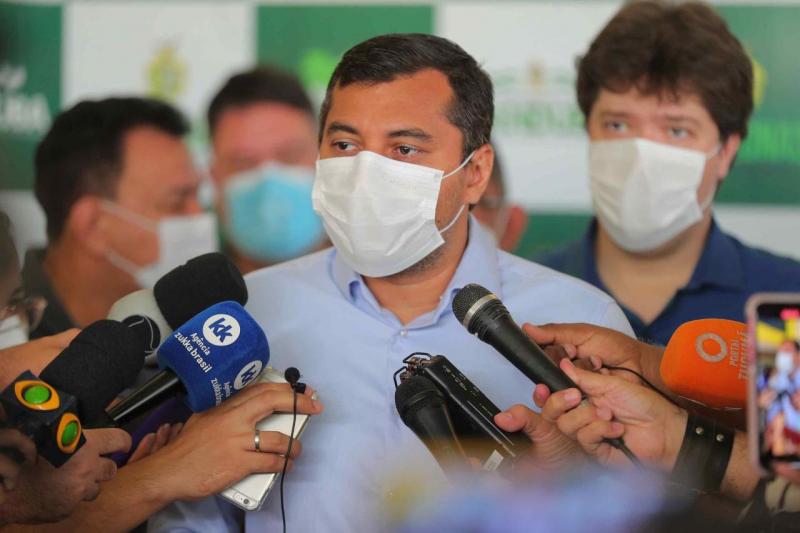 Governador Wilson Lima acompanha início da vacinação de profissionais da educação no interior do estado