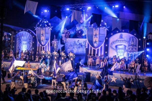 Caprichoso denuncia massacre do povo Yanomami, em boi de rua 