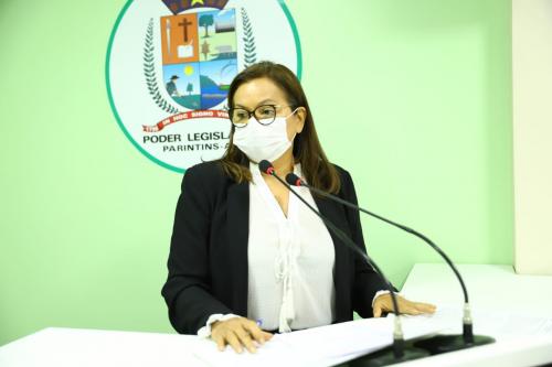 Márcia pede reforma no Estádio Tupy Cantanheide 