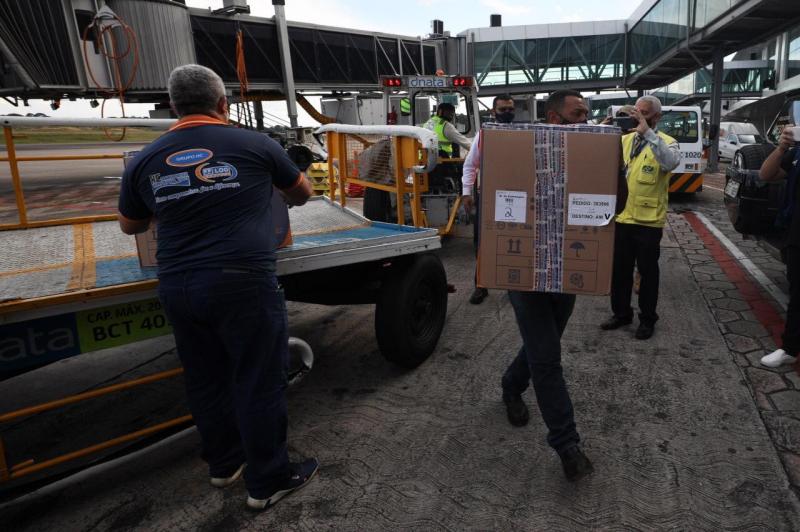 Governo do Amazonas recebe mais 8.190 doses de vacinas Pfizer contra a Covid-19