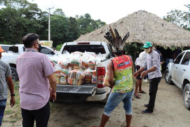 Aldeias indígenas recebem ajuda humanitária do Governo do Amazonas, por meio da FEI