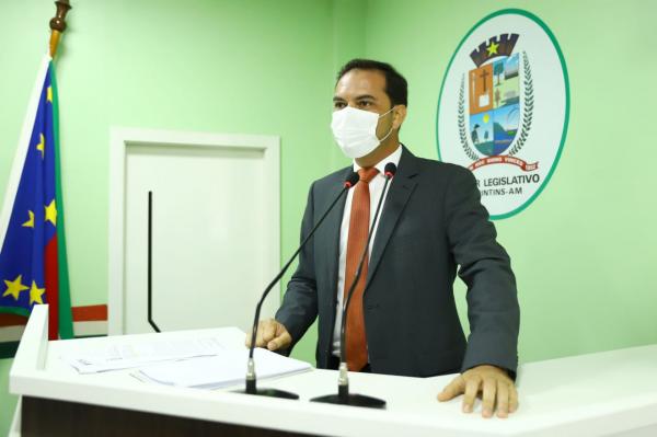 Mateus Assayag pleiteia cursos de capacitação a produtores e criadores rurais de Parintins