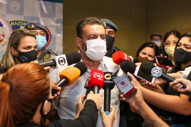 Mandantes do vandalismo em Manaus, Parintins e Careiro Castanho serão transferidos para presídio federal, diz Secretário Louismar Bonates Mandantes do vandalismo em Manaus, Parintins e Careiro Castanho serão transferidos para presídio federal, diz Secretário Louismar Bonates
