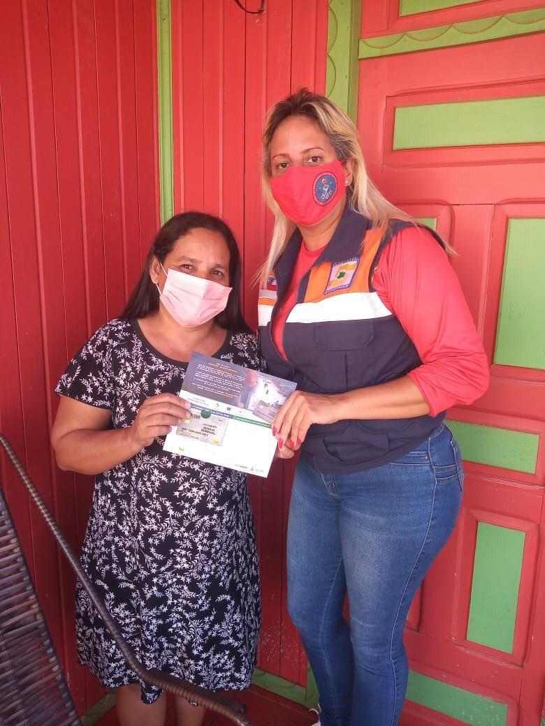 Defesa Civil do Amazonas já entregou mais de 28 mil cartões do Auxílio Estadual Enchente para famílias de 16 municípios Defesa Civil do Amazonas já entregou mais de 28 mil cartões do Auxílio Estadual Enchente para famílias de 16 municípios