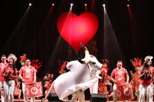 Boi Garantido exalta tradição dos namorados no dia de Santo Antônio