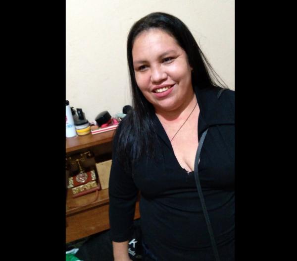 Dona Cristiane Boneca morre aos 37 anos de COVID-19 e deixa sete filhos em Parintins Dona Cristiane Boneca morre aos 37 anos de COVID-19 e deixa sete filhos em Parintins