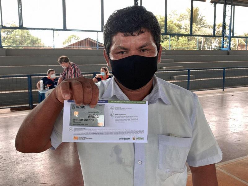 Equipe do Detran-AM inicia entrega do Auxílio Estadual Enchente no município de Iranduba