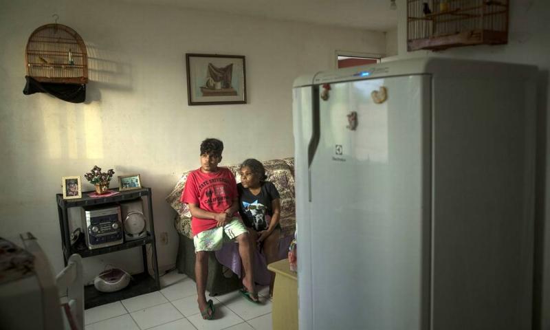 Estudantes de 677 municípios no Brasil perderam as refeições que faziam na escola 