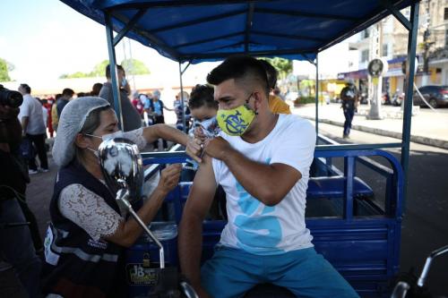 “Com a vacinação, o festival voltará mais forte”, diz tricicleiro imunizado contra a Covid-19 em Parintins