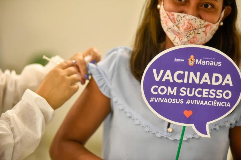 Com divisão equitativa, Estado já distribuiu mais de 1,9 milhão de primeiras doses de vacinas contra a Covid-19, sendo 50,65% para Manaus