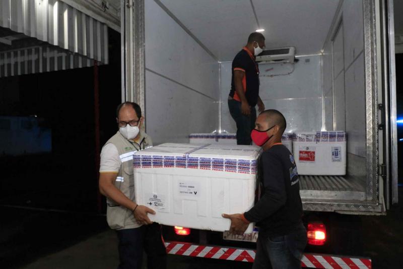 Governo do Amazonas recebe mais 63 mil doses de vacina contra a Covid-19 Governo do Amazonas recebe mais 63 mil doses de vacina contra a Covid-19