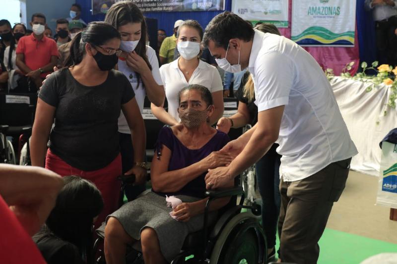 Wilson Lima inaugura sistema de abastecimento de água em Beruri