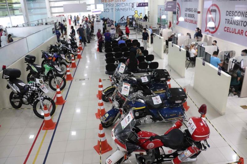 No Dia do Motociclista, Detran-AM alerta condutores sobre cuidados no trânsito para evitar acidentes