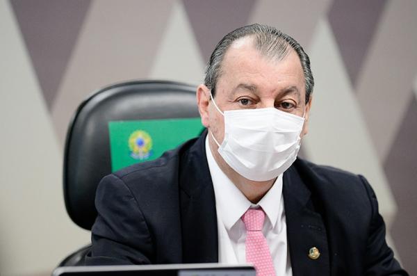 Omar Aziz e Randolfe acreditam que CPI pode concluir apurações antes do prazo  