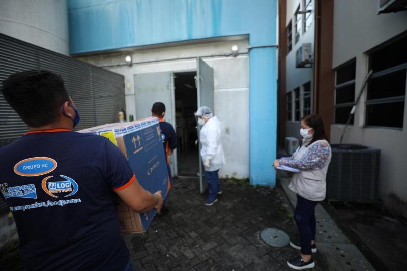Mais 43.290 doses de vacina são entregues ao Governo do Amazonas