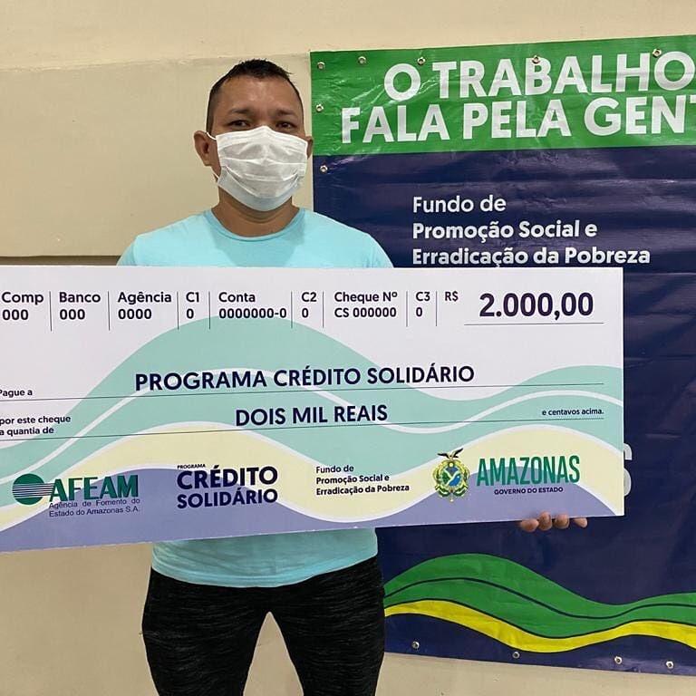 Crédito Solidário: proponentes de Parintins recebem pagamentos do programa do Governo do Amazonas