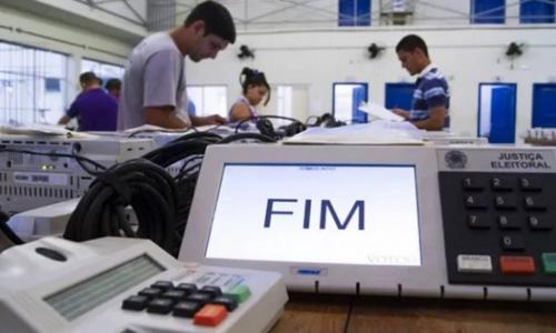 Em mais uma derrota de Bolsonaro, Câmara rejeita proposta do voto impresso