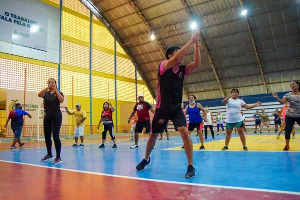 Ginasticando da SEMJUV é a sensação no Ginásio Elias Assayag 