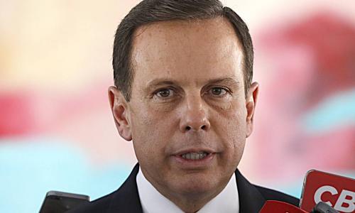 Doria chama Aécio de 'covarde' e diz que deputado é pária no PSDB