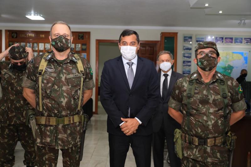 Wilson Lima agradece apoio do Exército no enfrentamento da pandemia de Covid-19, durante troca de comando do CMA Wilson Lima agradece apoio do Exército no enfrentamento da pandemia de Covid-19, durante troca de comando do CMA